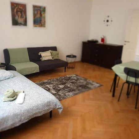 M&Ns Apartment Budapest Luaran gambar