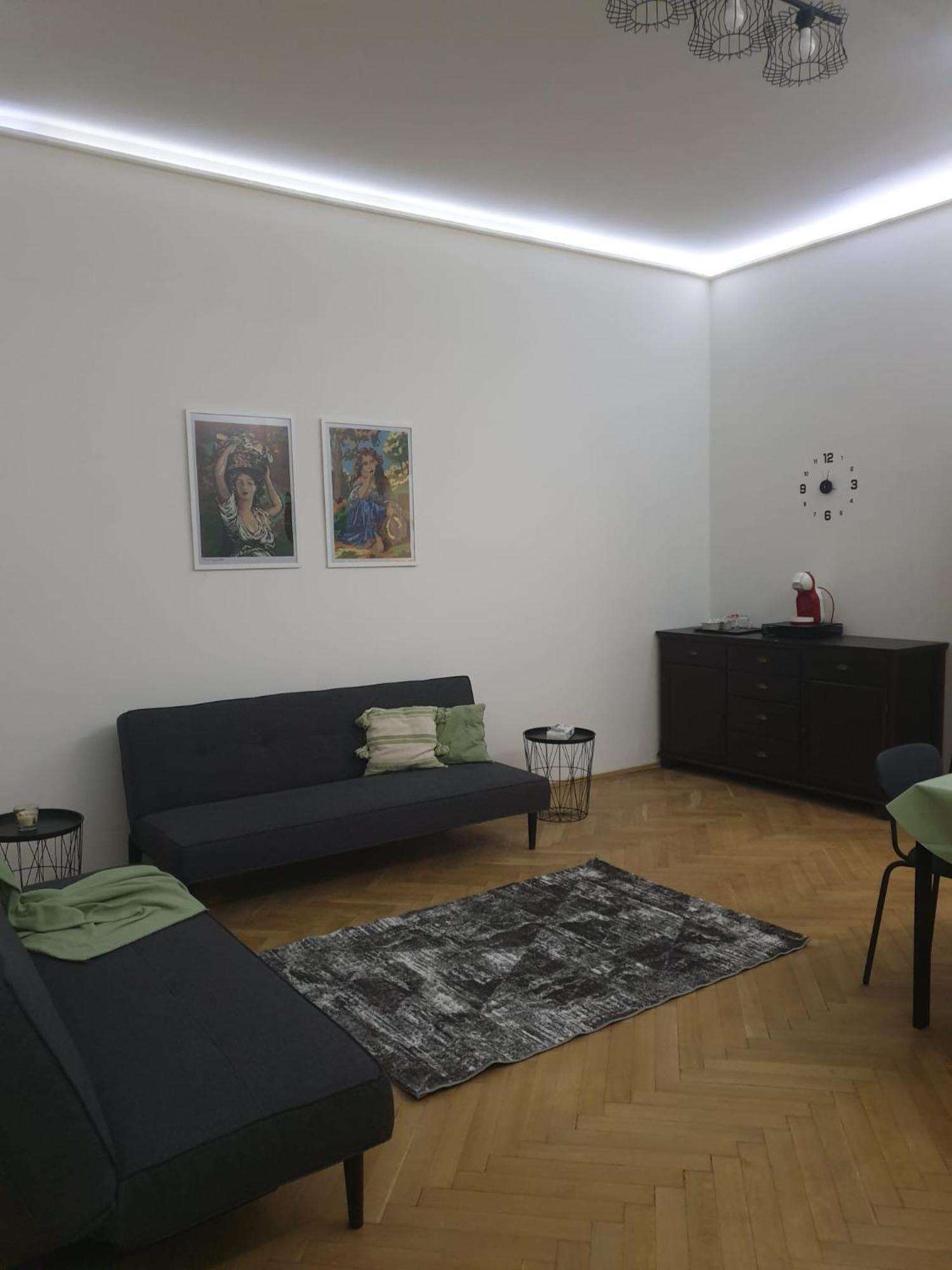 M&Ns Apartment Budapest Luaran gambar